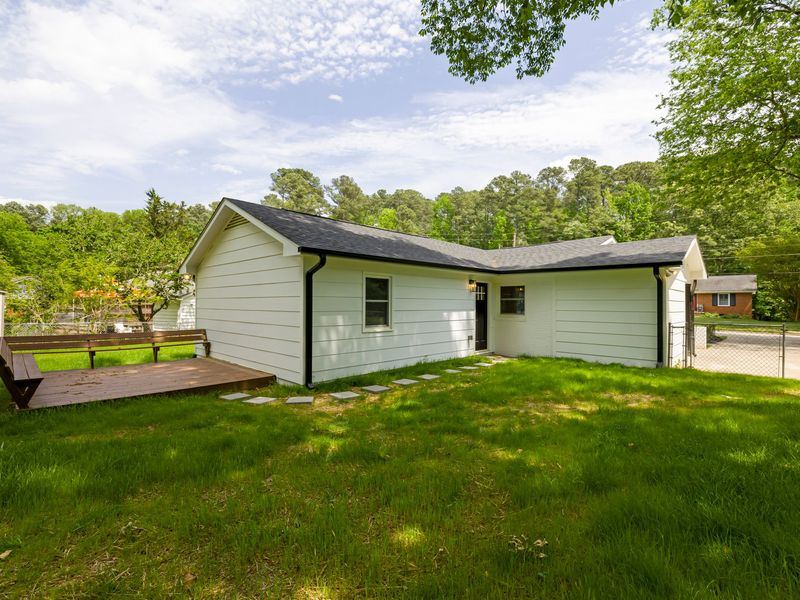 Deck builders job near Mount Vernon, IA